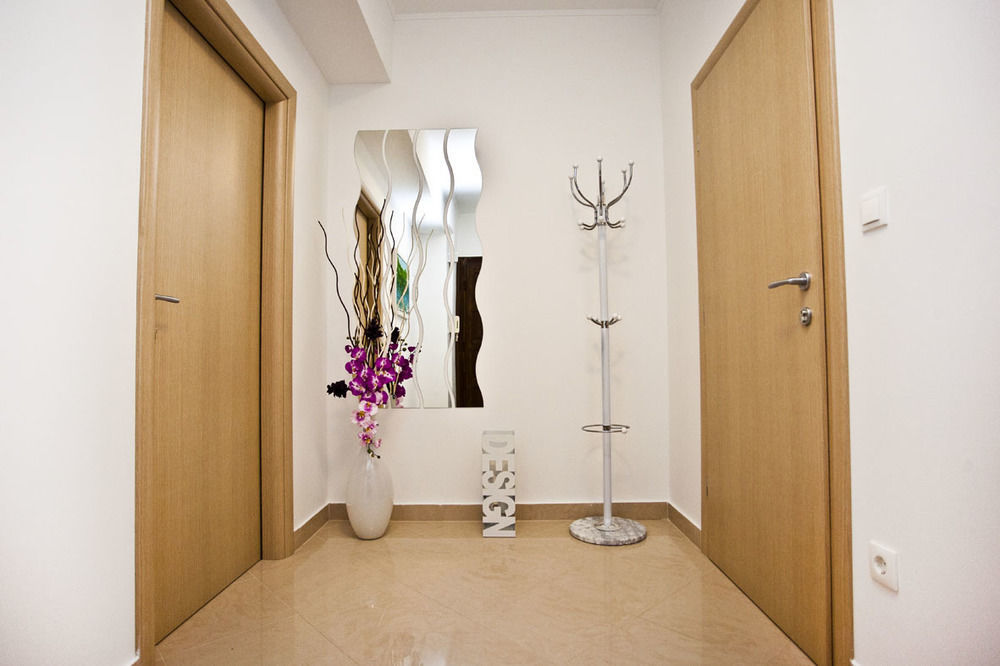 Split Apartments Peric Bagian luar foto