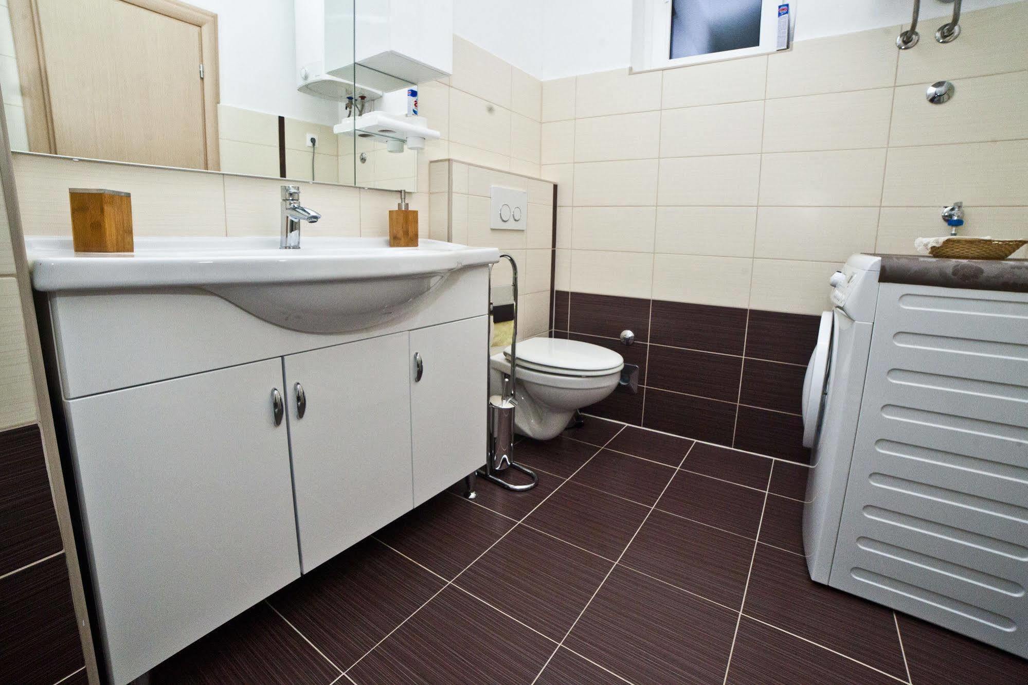 Split Apartments Peric Bagian luar foto