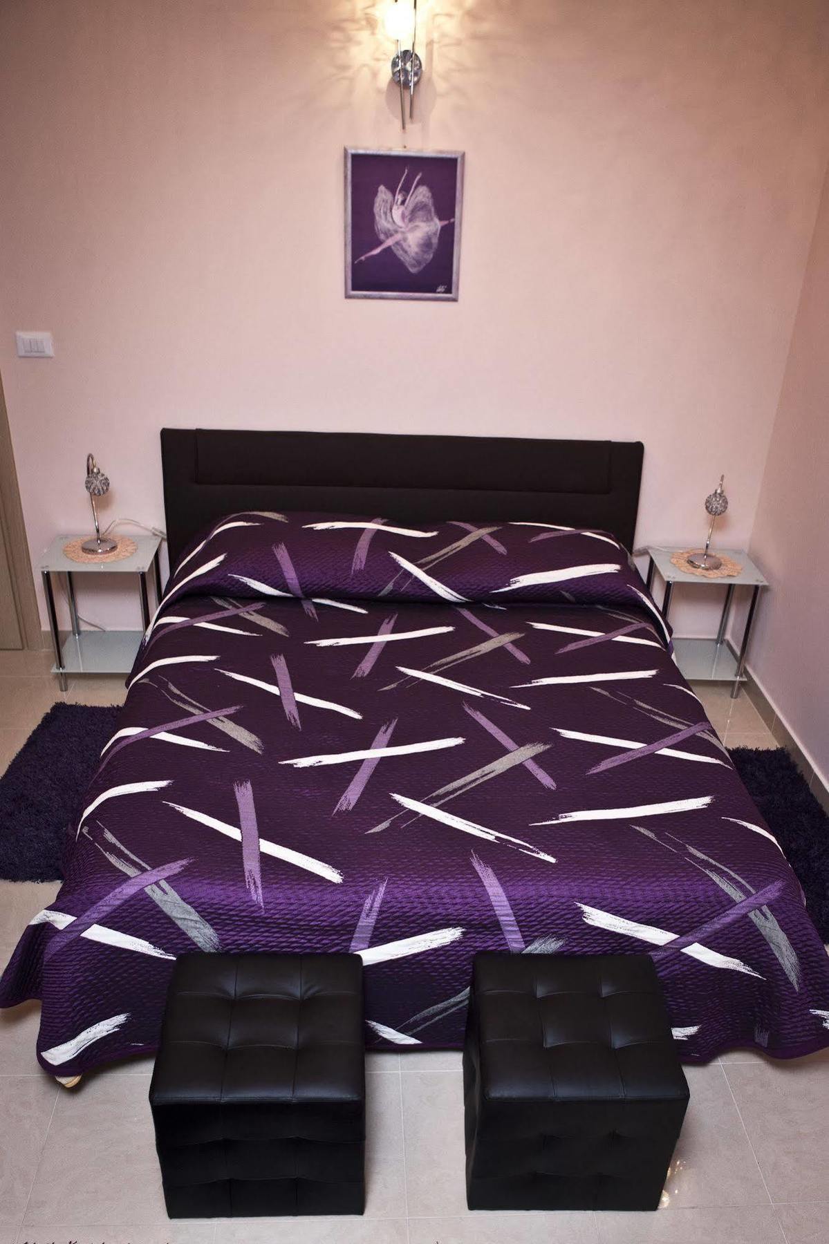Split Apartments Peric Bagian luar foto