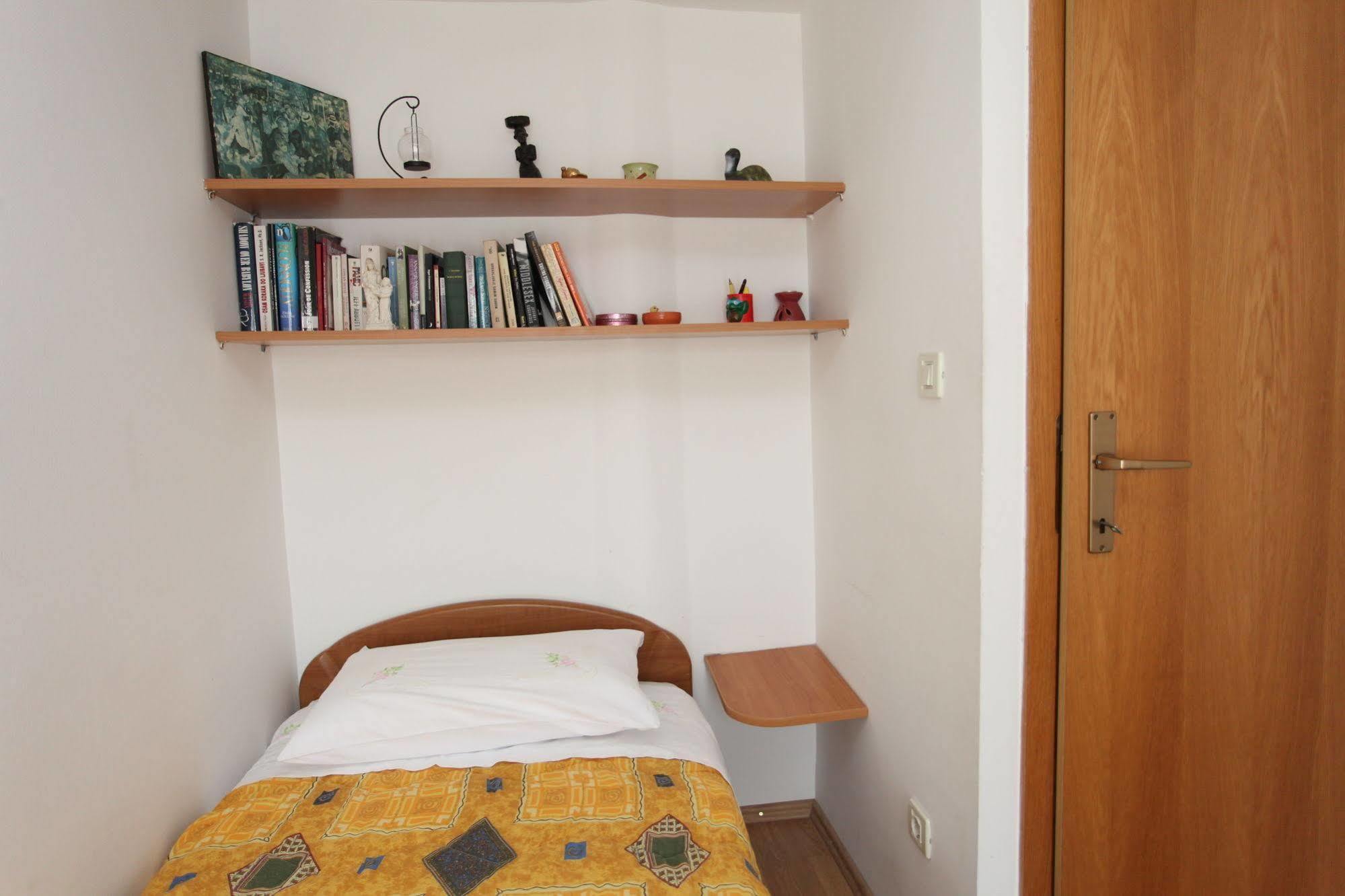 Split Apartments Peric Bagian luar foto