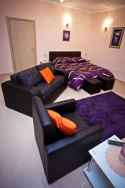 Split Apartments Peric Bagian luar foto