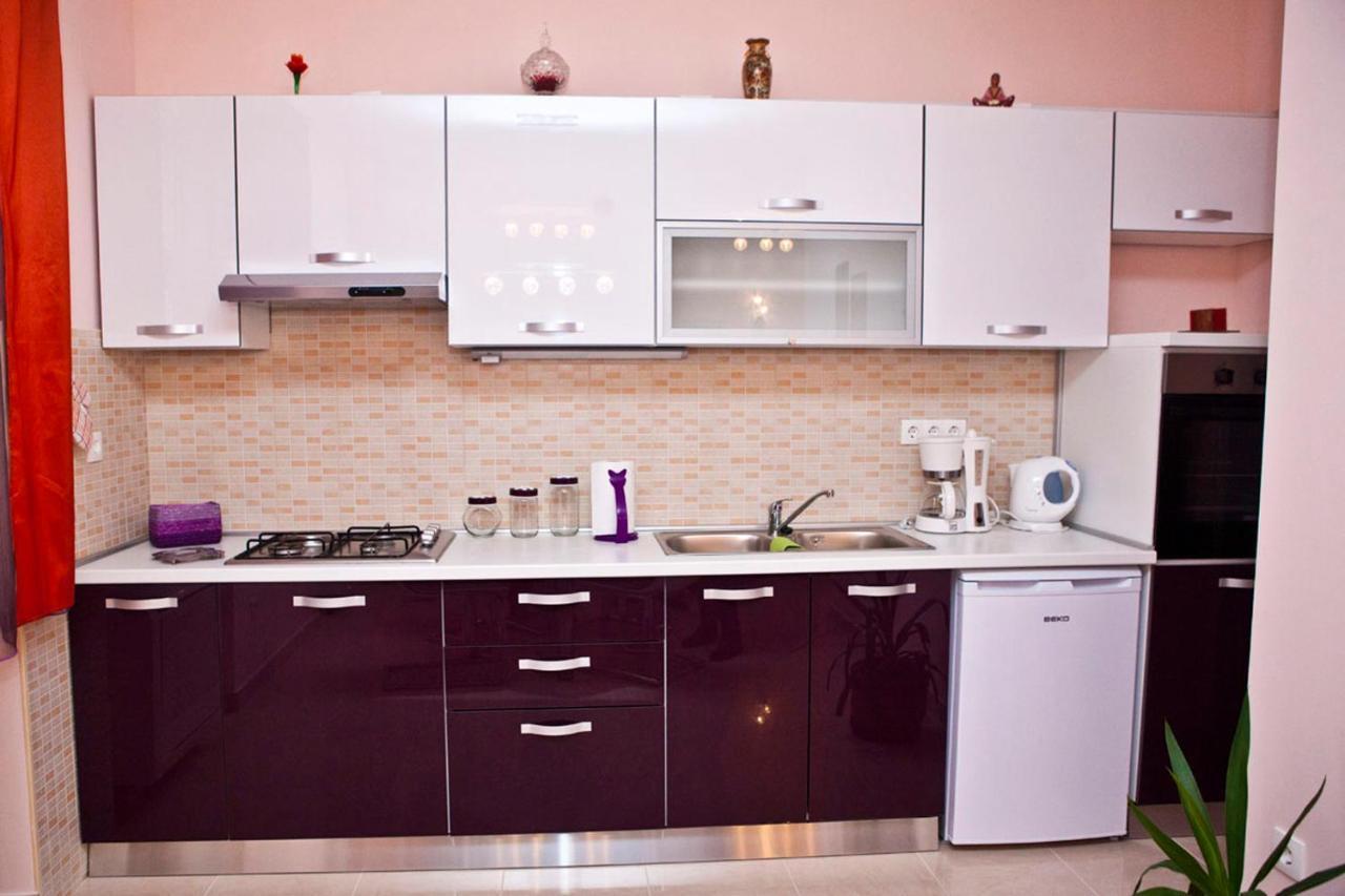 Split Apartments Peric Bagian luar foto